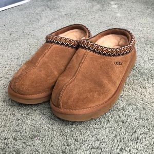 Ugg slippers
